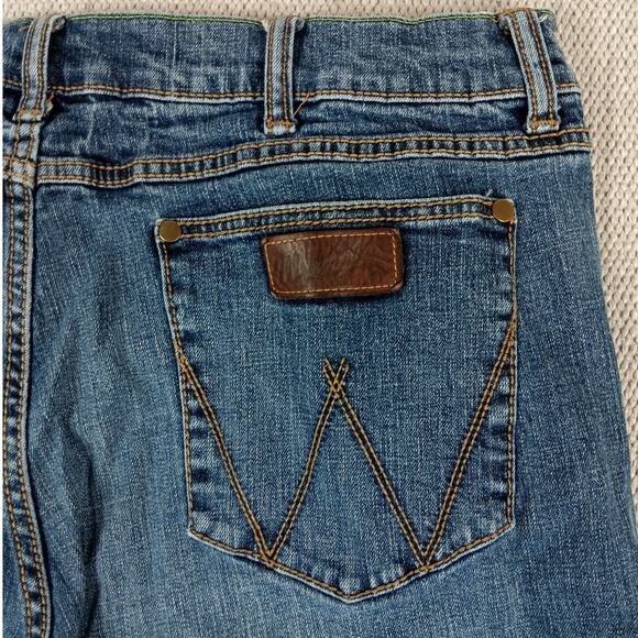 Wrangler Retro Slim Straight Jeans Mens 38X31 Blue Western Rodeo Cowboy - Picture 1 of 14
